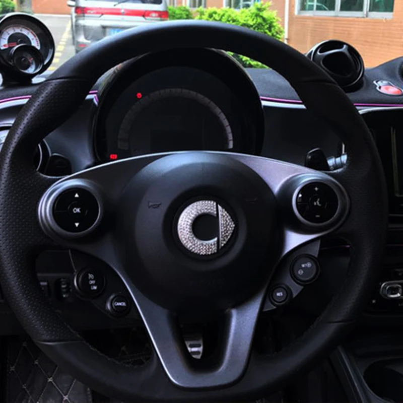 Для Mercedes Smart 451 453 Fortwo Forfour украшение автомобиля bling стикер аксессуары флэш дрель логотип наклейка на руль