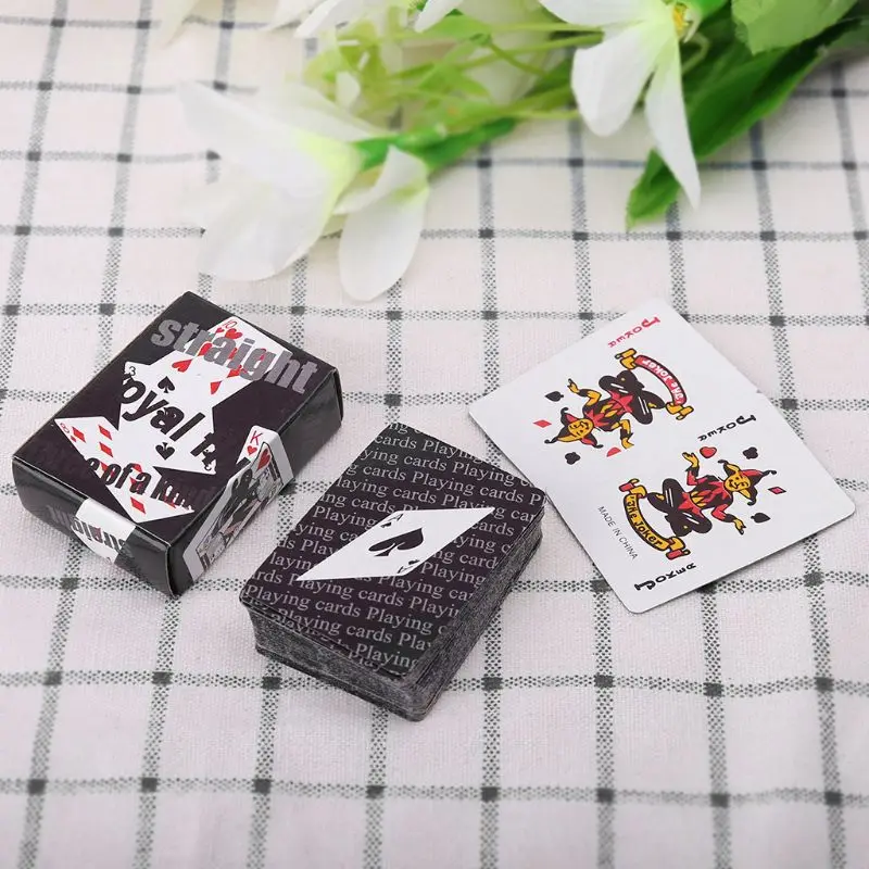 

Portable Mini Playing Card Texas Hold'em Board Game Poker Climbing Travel Toy