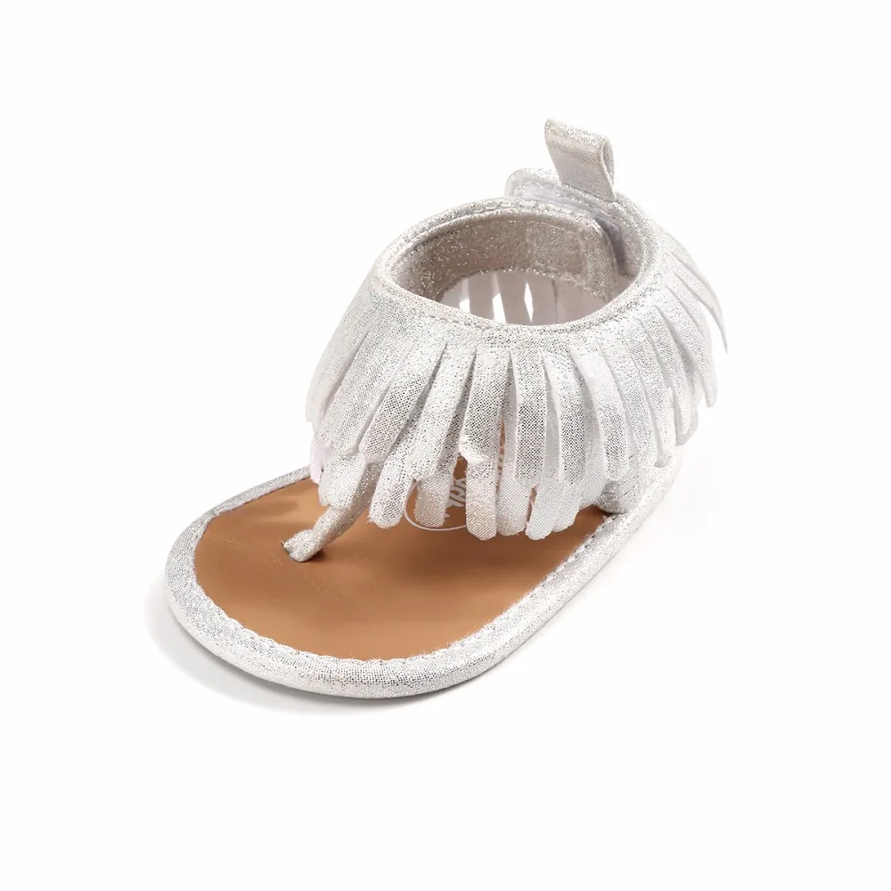Delebao летние детские сандалии для девочек кисточкой из искусственной кожи плоская подошва мягкая подошва для новорожденных Для маленьких