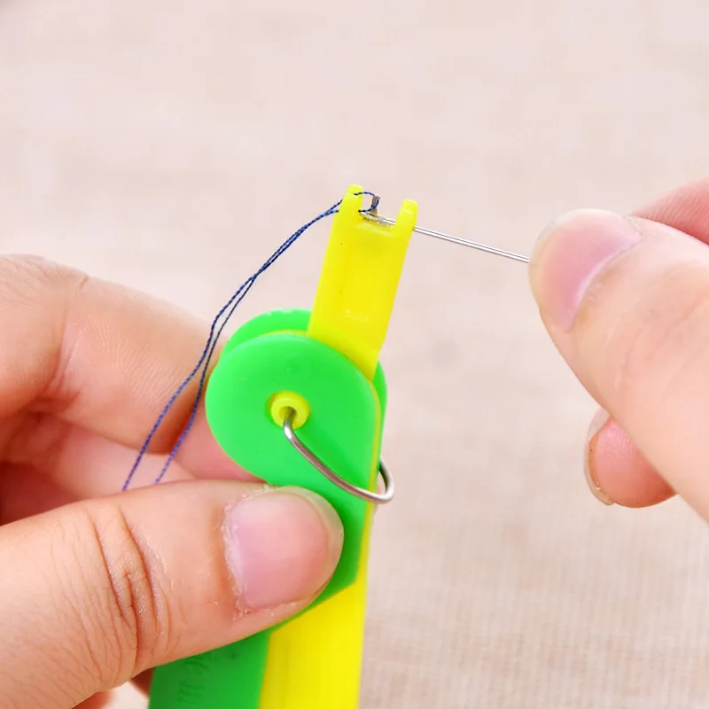 

Sale 1Pc Random Color Automatic Needle Thread Helpful Guide Easy Use Sewing Tool