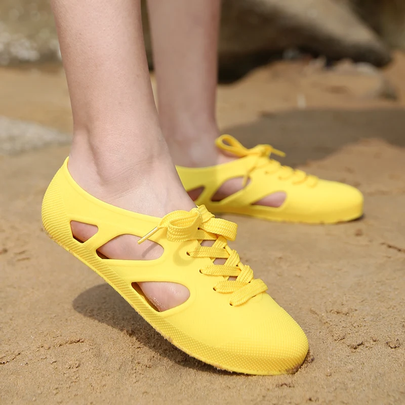 lace up closed toe flats