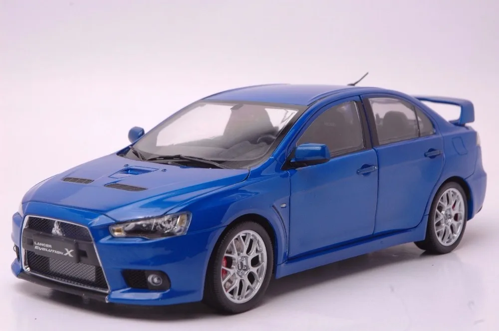 Модель литая под давлением для Mitsubishi Lancer EVO X 10 BBS в масштабе 1:18 колеса голубой