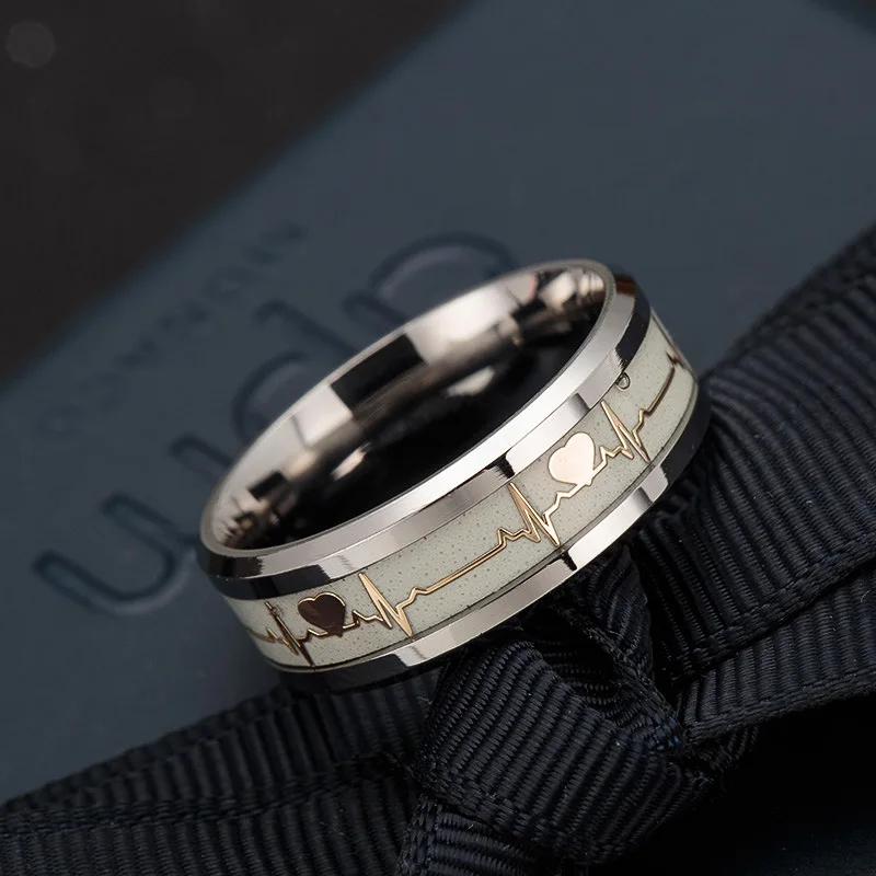 1pc Heart Shape Luminous Ring Glowing In Dark Punk Couple Rings Women Men for Friends Gift Stainless Steel Finger Rings Jewelry