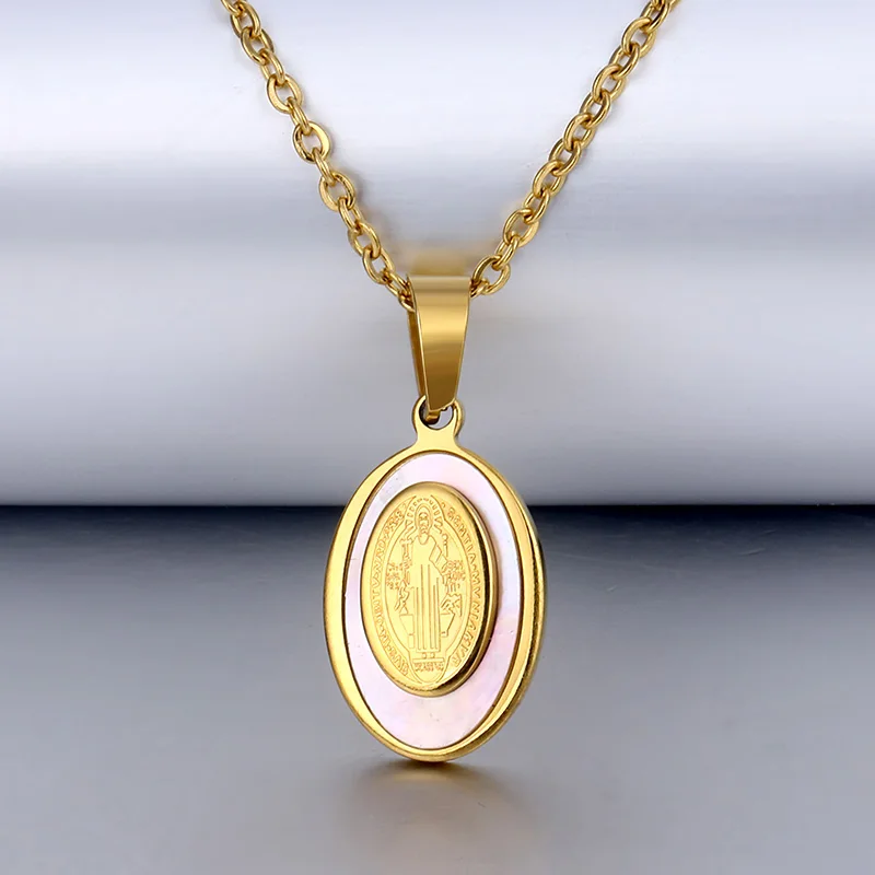 

2019 New Fashion Cowrie Shell Necklaces for Women Gold Color San Benito Pendant Necklace Summer Boho Jewelry Religious Medal