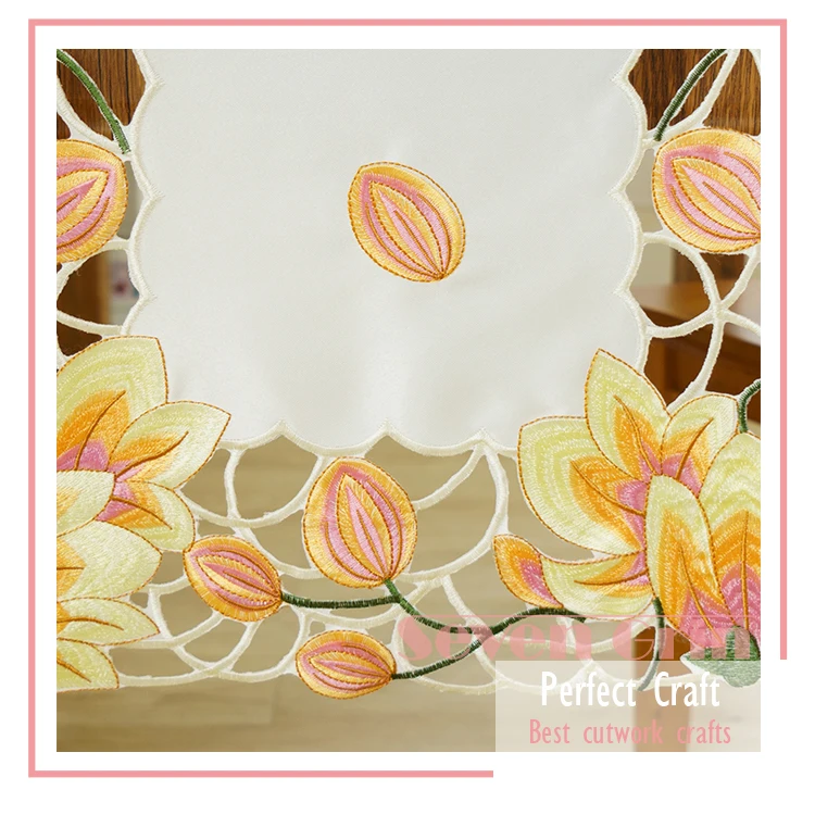 Yellow table runner (4)