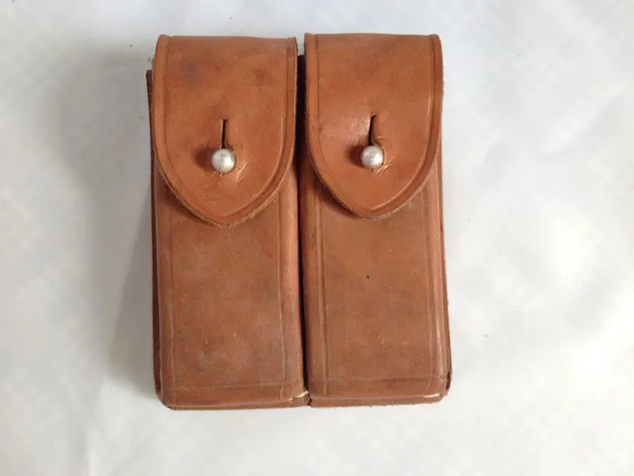 

SURPLUS ORIGINAL CHINESE TOKAREV LEATHER POUCH - CN002