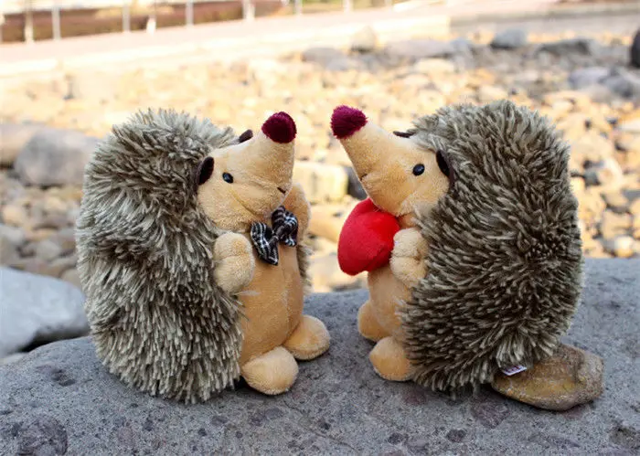 

1 Pair Love Hedgehog Plush Toys Kids Stuffed Animal Toy Doll 7 Inches Soft Toy Gift A