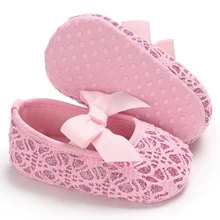 Модные узор для маленьких девочек сандалии малыша удобные летние туфли первые ходоки мягкой подошве обувь детская кроватка для новорожденных Размер