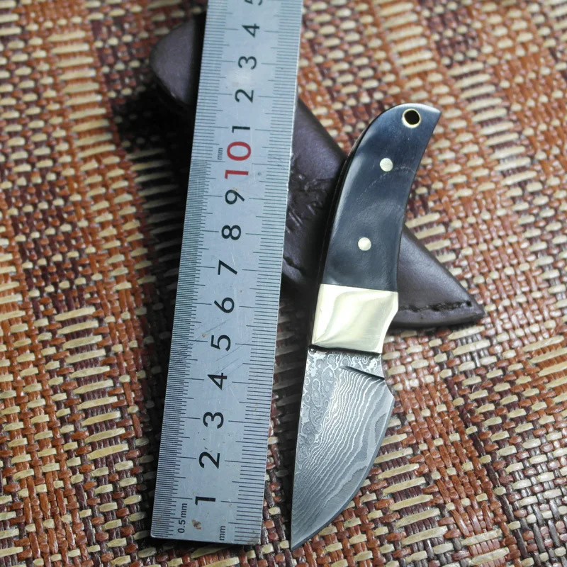 

Damascus steel knife The little black magic horn Outdoor survival saber boutique field tools small straight knife