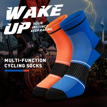 

Santic Cycling Socks Men Women Breathable Bike Bicycle Socks Anti-sweat Outdoor Sports Ciclismo 5 Colors One Size W8C09088
