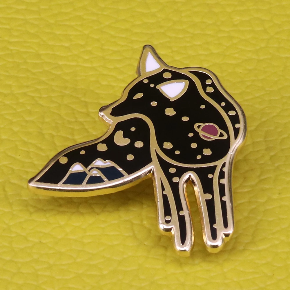 

Galaxy wolf enamel pin mountain star brooch space universe badge cute animal jewelry astronomy explore pins nature lovers gift