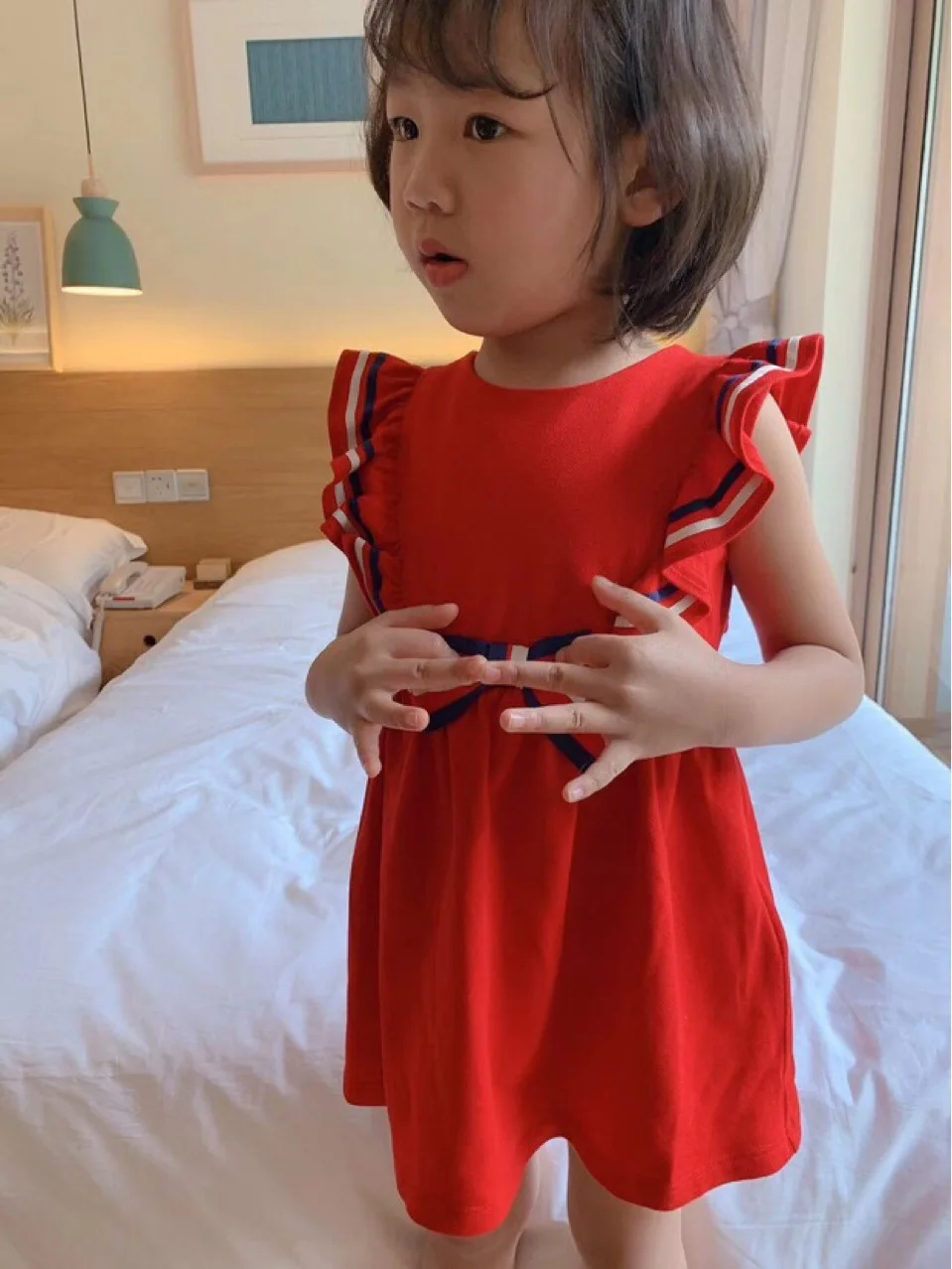 

Hot 2019 New Summer Dress Toddler Kids Baby Girls Lovely Birthday Clothes Blue Striped Off-shoulder Ruffles Party Gown Dresses