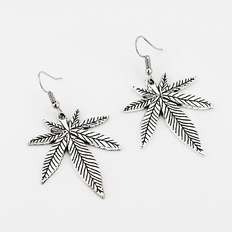 1 Pair Maple Leaf/Pot Weed Leaf Charms Pendants Earring Antique Silver/Gold Color Tone Jewellery For Women - Окраска металла: Antique Silver