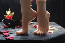 New Sexy Female Real Silicone Legs Sex Torsos Dolls Foot Fetish Toys Feet Whitening Skin lover Feet model Free Shipping