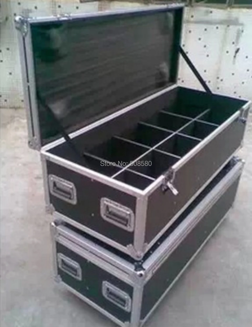 flightcase.jpg