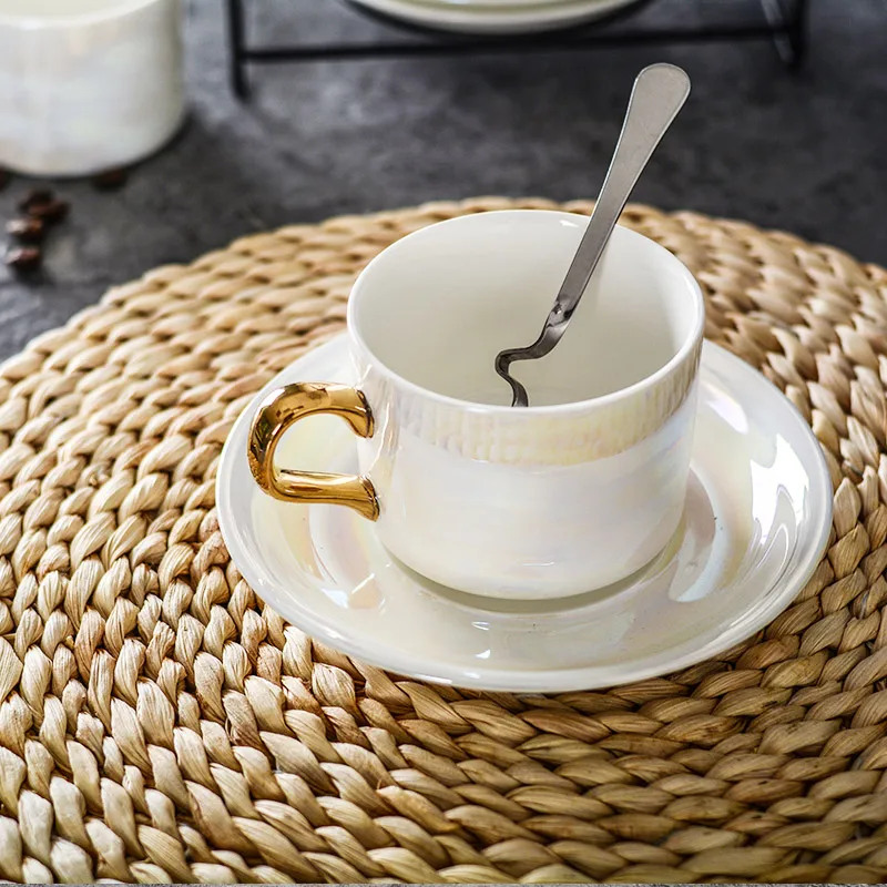 Креативный фарфоровый набор кофейных чашек жемчужно-белого цвета, обеденный стол, кухонная утварь, чайные чашки, вечерние, для украшения дома, керамическая посуда