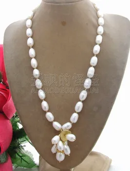 

N031213 18" Beautiful! White Pearl Necklace