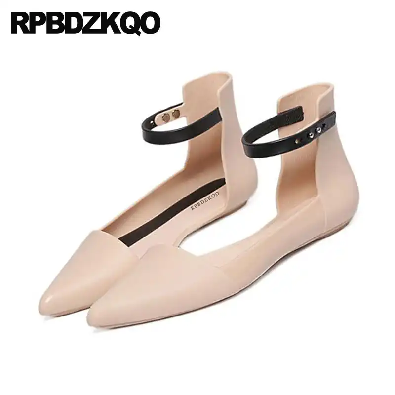 comfortable nude flats