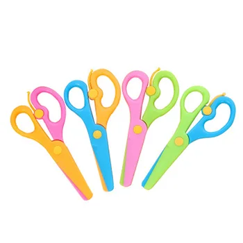 

1PCS Mini Scissors Kawaii Stationery Crafts Kids DIY Plastic Scissors Student Child Craft Supplies Cute Kindergarten Supplies