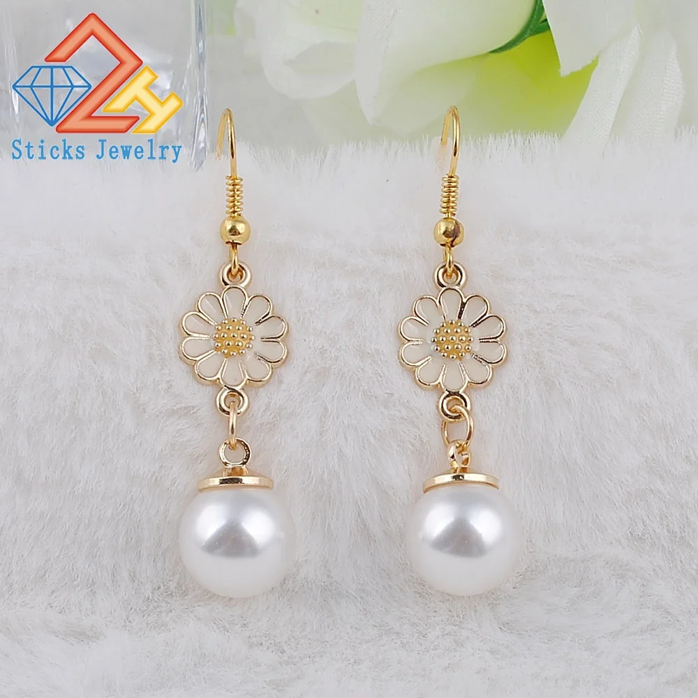 

Charms Romantic Sea Shell Imitation Pearls Pendant with Singer Round Flower Drop Earing Vintage Dangle