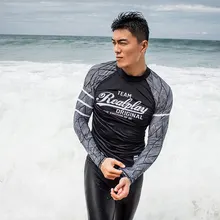 Gsou Снежная мужская с длинным рукавом для защиты от солнца печатные футболки для серфинга мужчины Верхний элемент Гидрокостюма пляжные плавательные рубашки