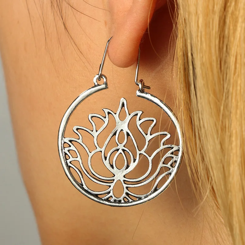 

New Fashion Hollow Circle Lotus Flower Drop Earrings for Women Simple Elegant Plant Metal Earring Brincos Party Jewelry 3E240