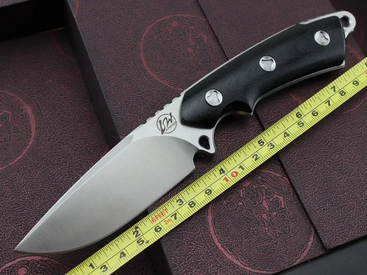 

High quality pure hand to create authentic D2 high speed steel camping outdoor knives, climbing tools