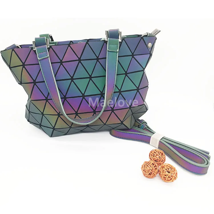 shoulder bags