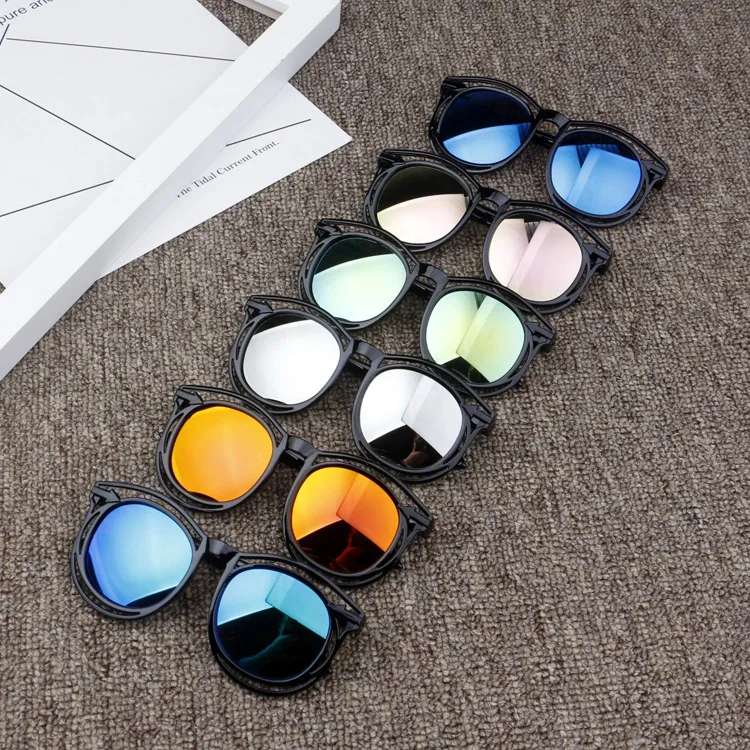 Солнцезащитные очки для мальчиков и девочек с защитой от ультрафиолета модные