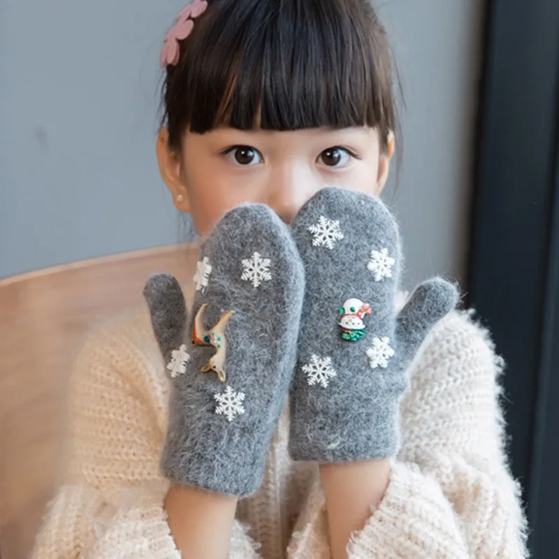 Зимние рождественские вязаные перчатки с героями мультфильмов для маленьких мальчиков и девочек, теплые рукавицы на веревочке, перчатки для детей ясельного возраста
