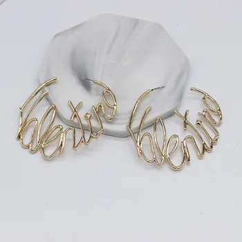 

European and American fashion personality oversize letter circle earrings plated cold wind big earrings 1109