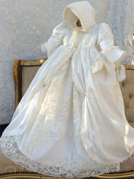 ON SALE Gorgeous Custom Baptism Gown 0-24month Ivory Christening Dress Robe Baby Girl Baby Boy Lace Applique WITH BONNET
