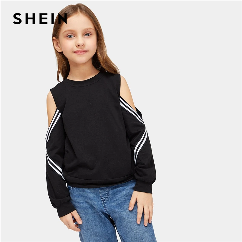 SHEIN Kiddie/толстовки для девочек в черную полоску с открытыми плечами; одежда для детей; весна г.; пуловер с длинными рукавами; детские топы