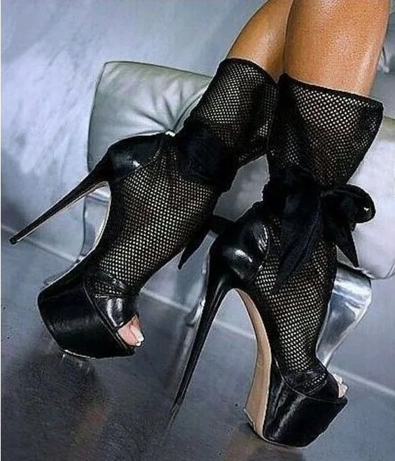 Пикантные Черные ботильоны из сетчатого материала с кружевом женская обувь на высокой платформе и шпильке с открытым носком ботинки-гладиаторы на высоком каблуке, с бантом, на шнуровке - Цвет: Черный