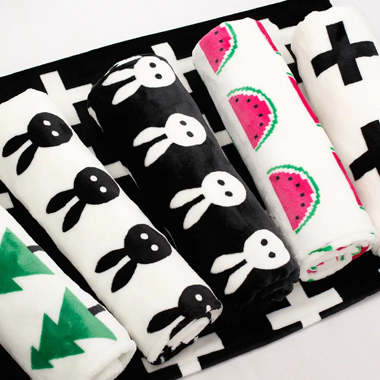 

Baby Muslin Blanket Newborn Fleece Black White Rabbit Cross Flannel Baby Toddler Bedding Swaddling Kids Gift Blankets 120*90cm