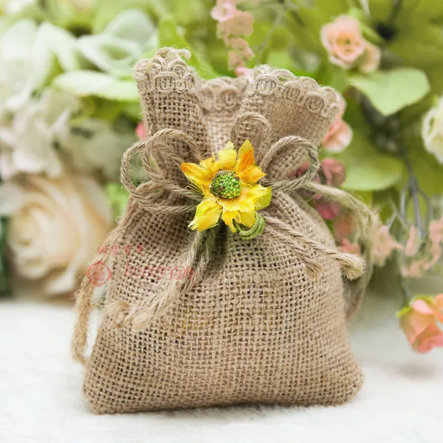 60pcs Lot Drawable Jute Hessian Burlap Candy Bags Vintage Chic Wedding Pouch Rustic 60pcs Lot Drawable Jute Hessian Burlap Candy Bags Vintage Chic Wedding Pouch Rustic