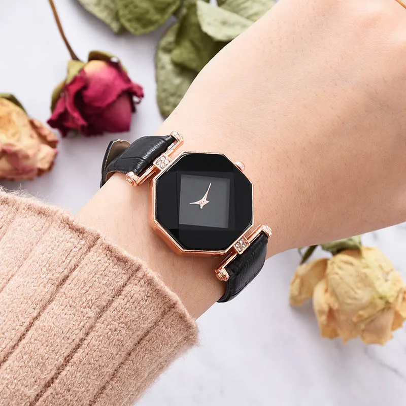 

1 Pcs Women Lady Girl Wrist Quartz Watch PU Strap Fashion Gift for Business Party KQS8