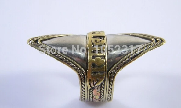 

5Pcs/Lot Hot Sale Classic Special Tibet Silver Carved Buddhism Om Mani Padme Hum Mantra Nepal Ring Lucky Rings Adjustable Unisex
