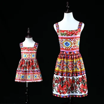 

Bohemian Style Mother Daughter Dresses Cotton Mama Girls Beach Dress 2018 Matching Outfits Moms and Girls Clothes Floral Print