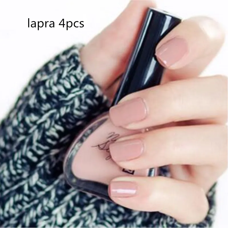 

Non-toxic nail polish has a lasting color