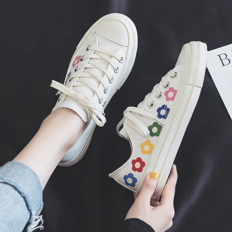 

Canvas Shoes Woman 2019 Summer New Fashion Floral Women Casual Shoes Flats Canvas Women Casual Solid Fashion Shoes Sneakers
