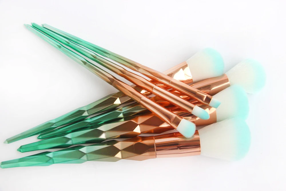 Electroplating lustrous 7pcs Diamond shape Makeup Brush Set, fresh