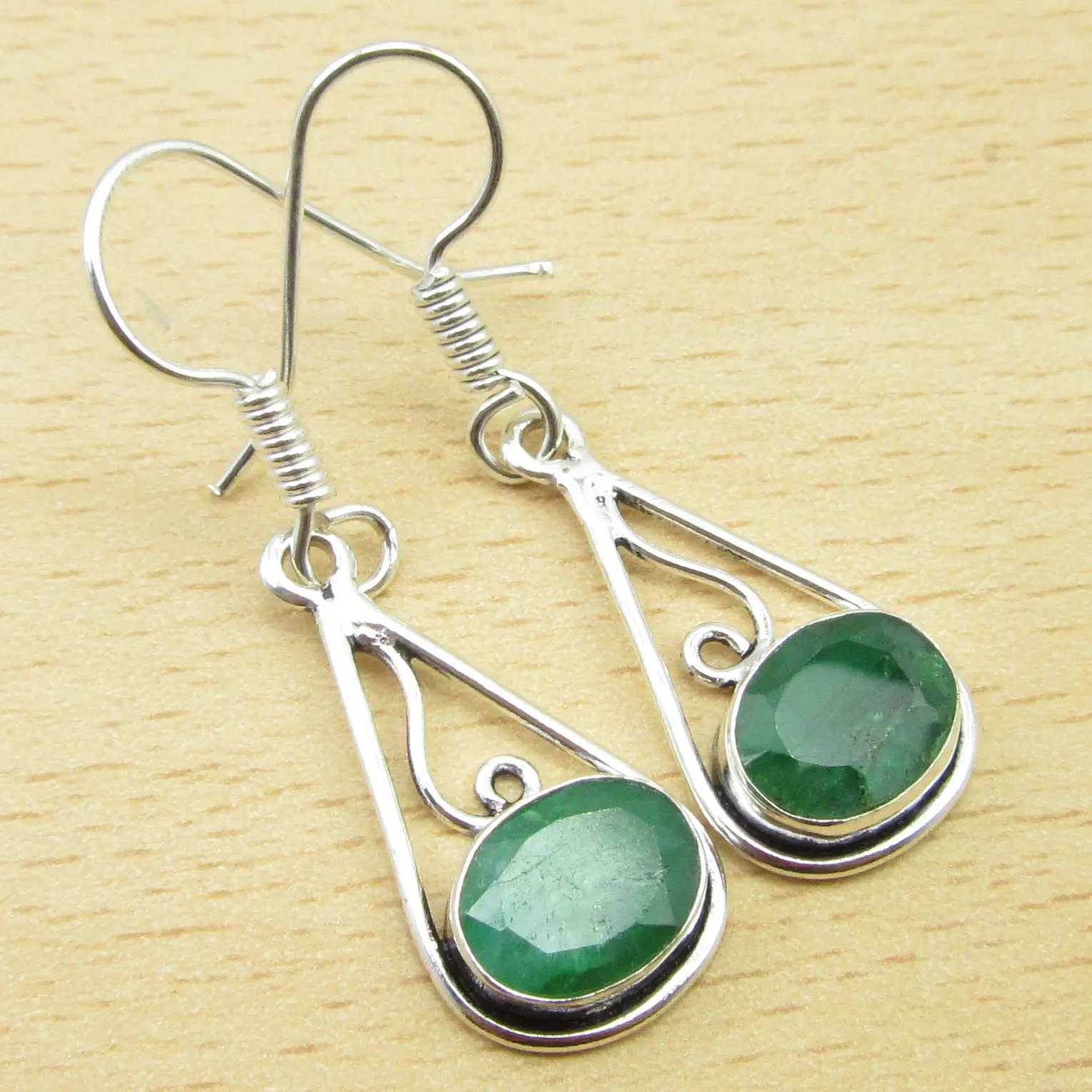 Beautiful Cut Emeralds Earrings 1 5/8 inches ! Silver Plated PRETTY