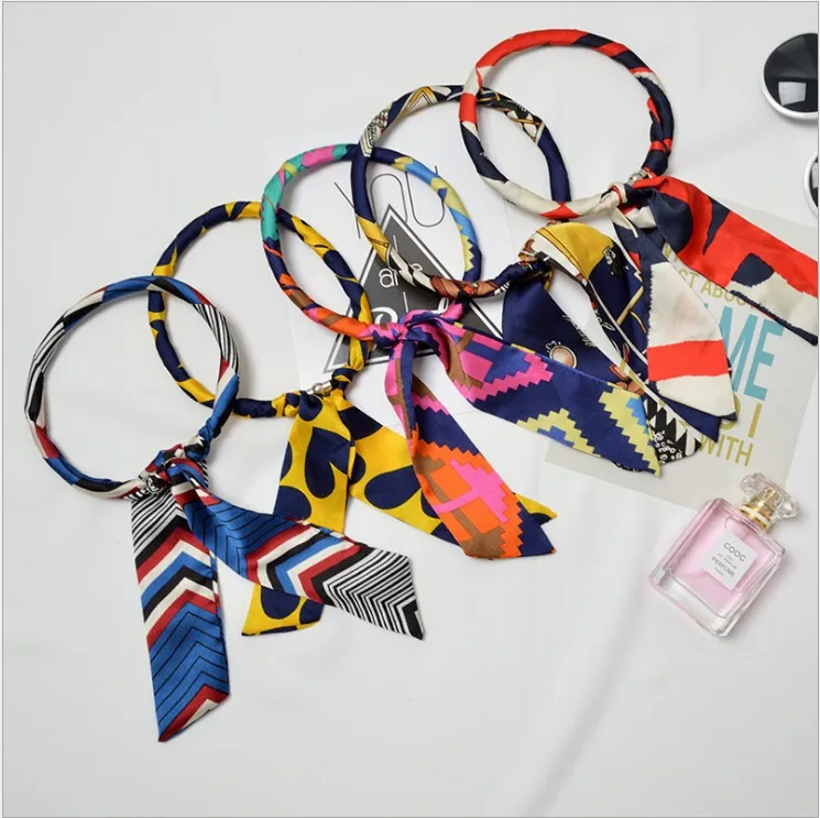 

2019 spring and autumn explosion models magnetic buckle small scarf clavicle collar casual scarf ladies small scarf wild scarf