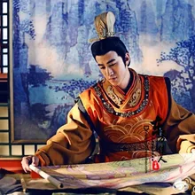 Деликатная вышивка династии Тан форма полицейского ТВ Играть императрица Китая Lizhi же дизайн Тан император повседневный костюм желтый