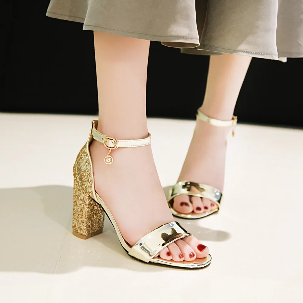 Модные женские босоножки на высоком каблуке золотого и серебряного цвета; большие размеры; женская летняя обувь; chaussures femme Ete Sandalias Mujer