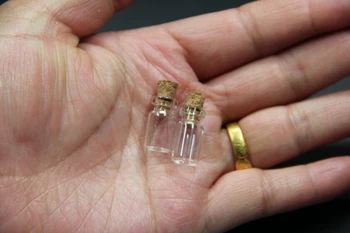

1000pcs 10*18mm 0.5ml Cute Mini Clear Cork Stopper Glass Wish Bottles Vials Jars Containers Small Wishing Bottle Home Decoration