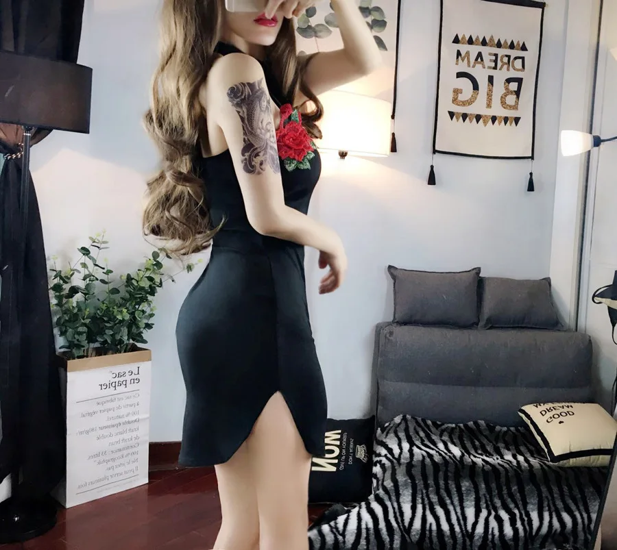 New Sexy Halter Side Opening Halter Embroidery Thin Package Hip dress