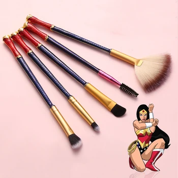 

DC Superhero Wonder Woman Makeup Brushes Red and Blue Enamel Collocation Eyeshadow Contour Concealer Blush Cosmetic Beauty Tool