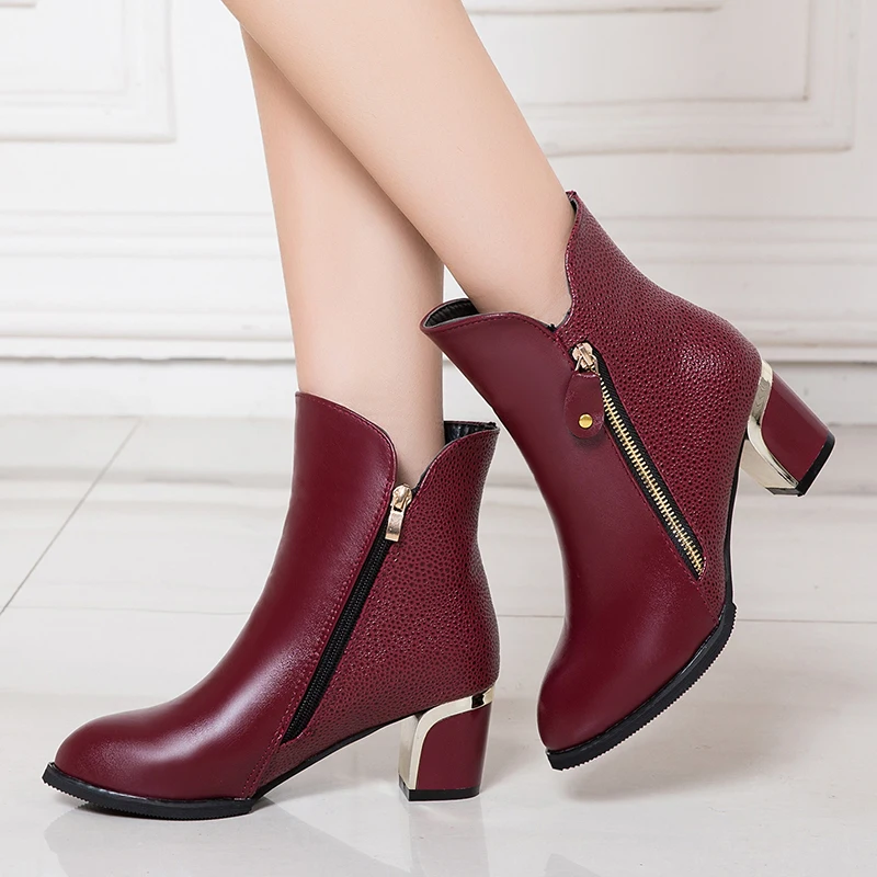 

High Quality Women Leather Ankle Boots 2018 Fashion Winter Block High Heels Glitter Martin Boots Black Ladies Shoes Plus Size 42